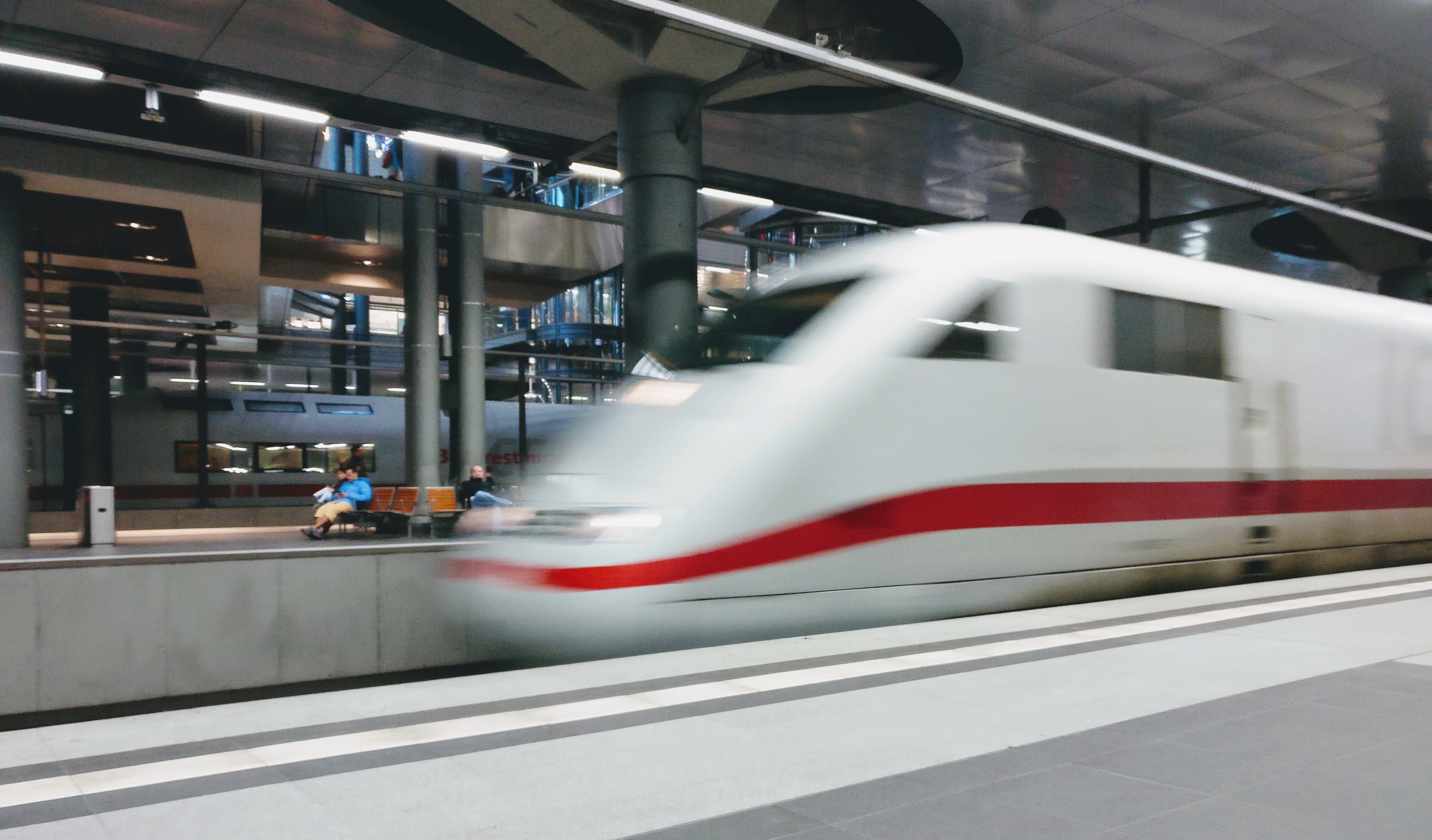 Aiming for disruptive innovation in today's marketing.